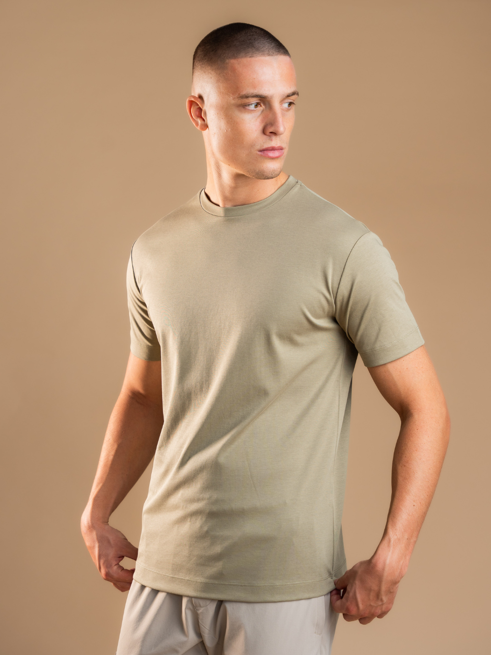 Essential Tailored T-Shirt - Olive